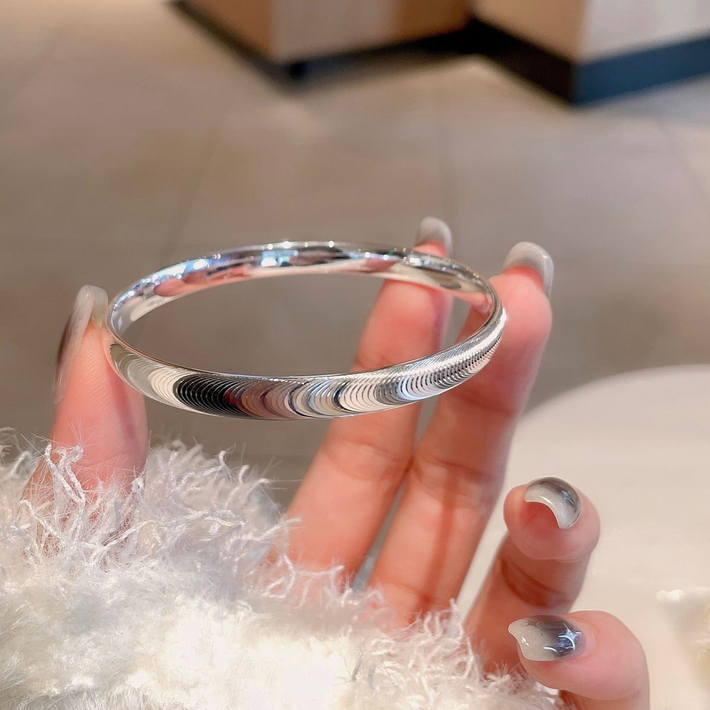 ✨🌙 Przyciągnij wszystkie spojrzenia – bransoletka z polerowanym kamieniem kociego oka 🌙✨