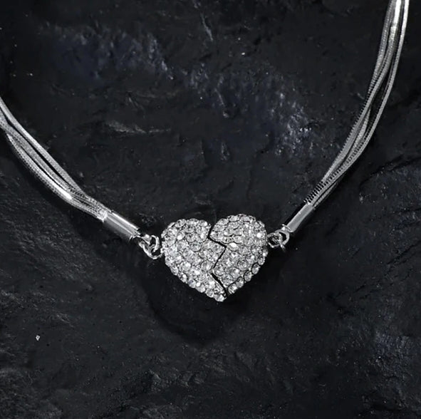 Elegancki naszyjnik, błyszczący - "Magnetyczne serce"