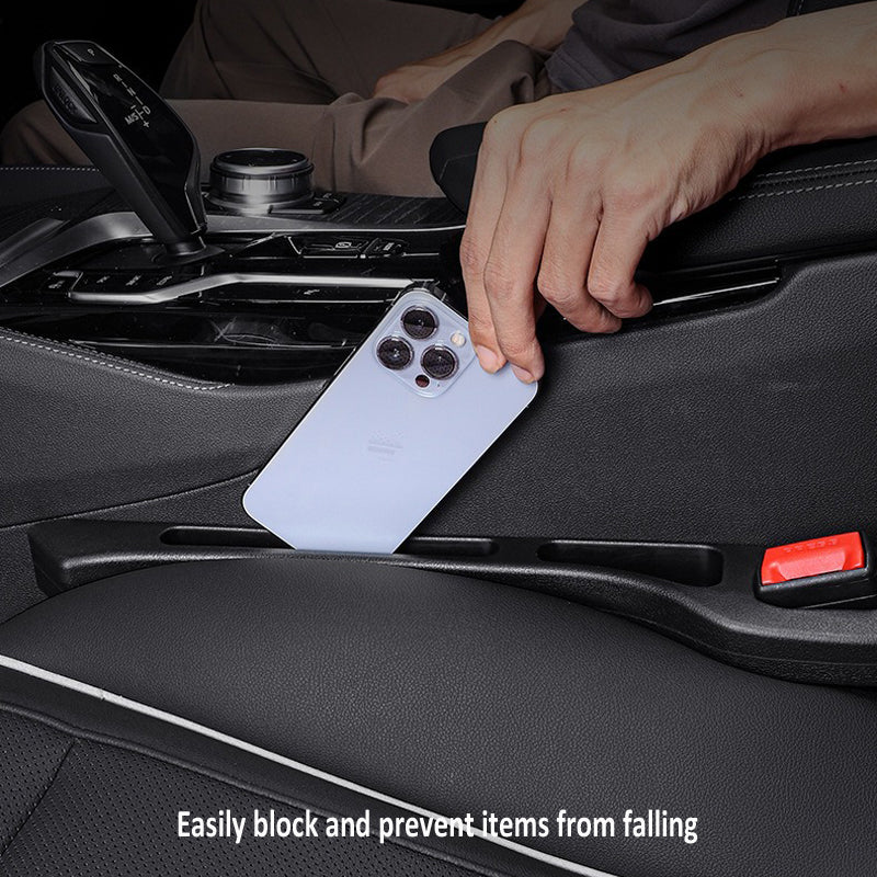 Korek uszczelniający szczelinę między siedzeniami w samochodzie