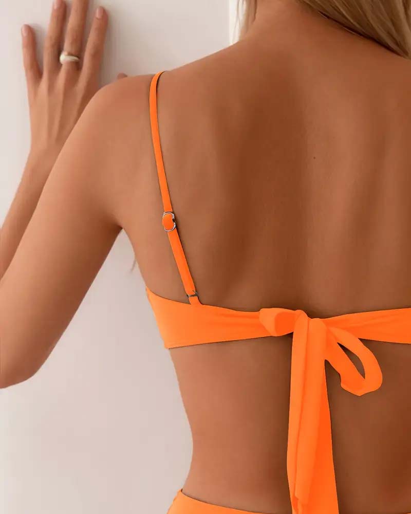 Seksowne, modne dwuczęściowe bikini