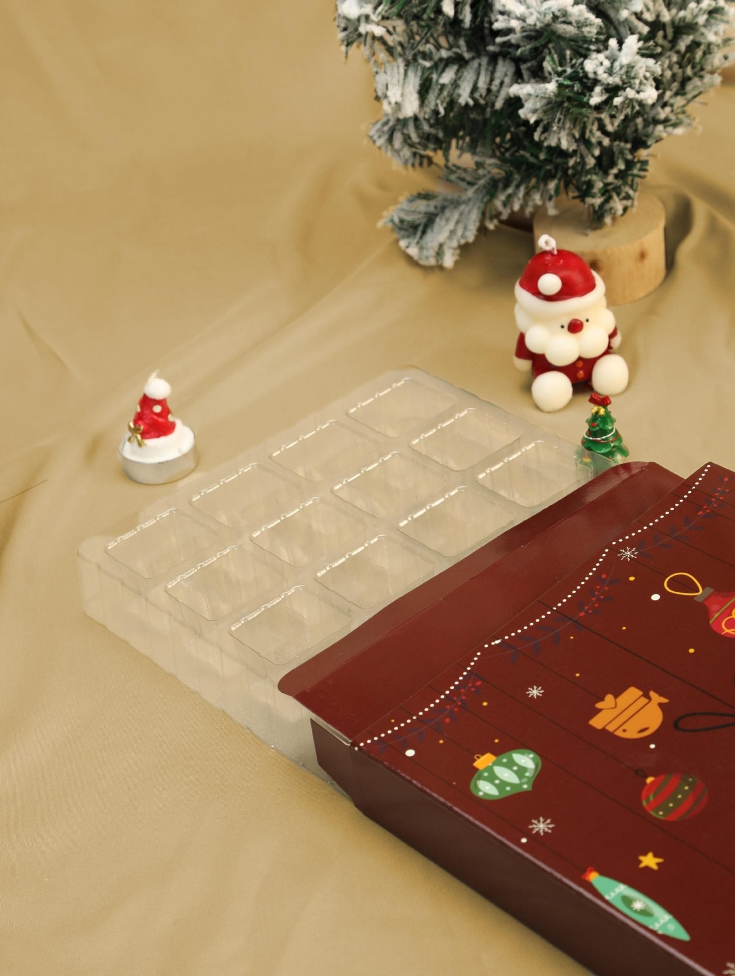 Różowy marmurowy kalendarz adwentowy 2025, 24-dniowe pudełko z odliczaniem do świąt Bożego Narodzenia