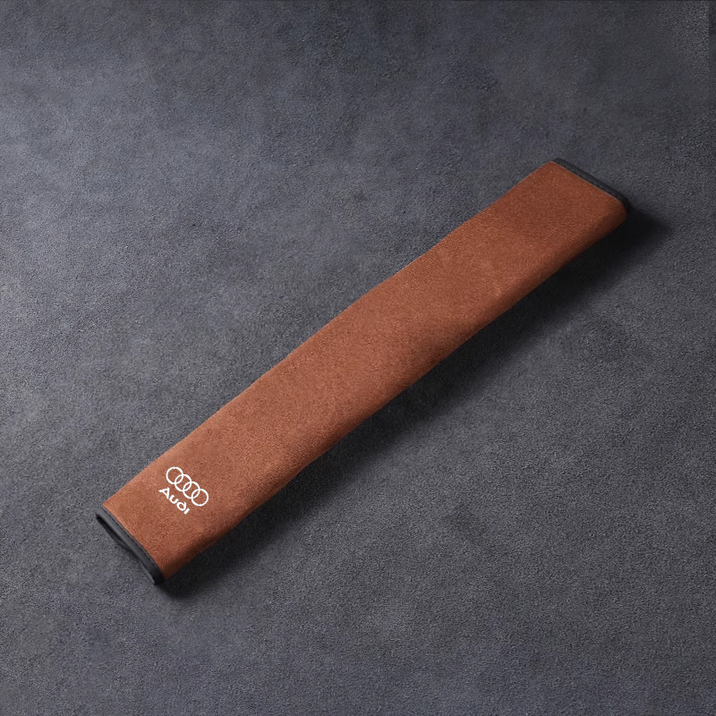 Nakładka na pas bezpieczeństwa SilkLeather – ochrona szyi i możliwość umieszczenia logo