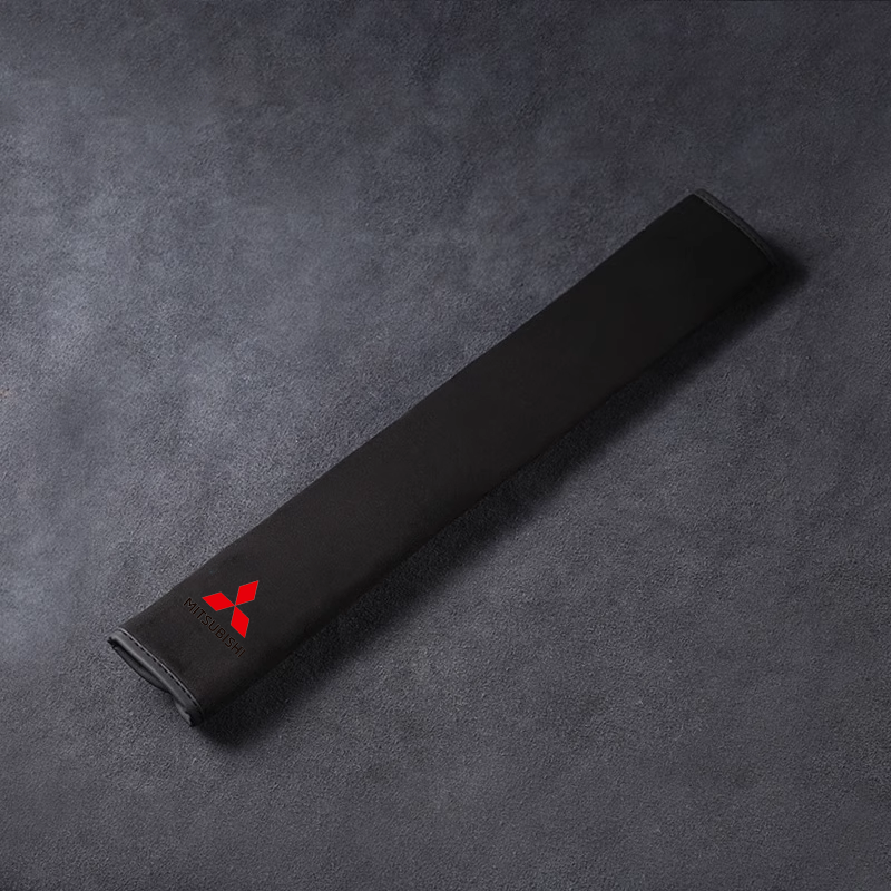 Nakładka na pas bezpieczeństwa SilkLeather – ochrona szyi i możliwość umieszczenia logo