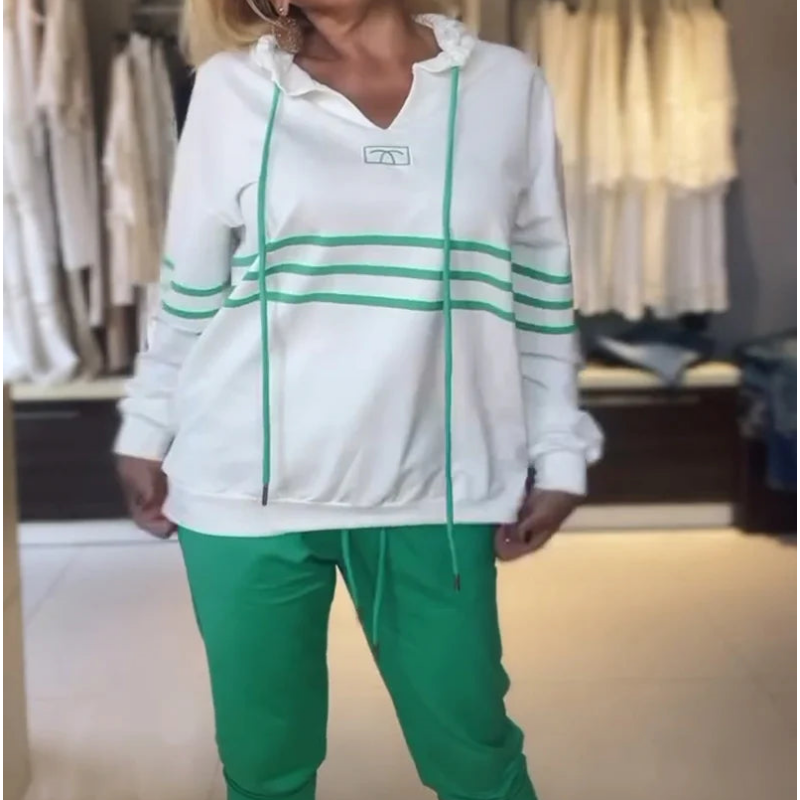 Damska bluza i spodnie w paski